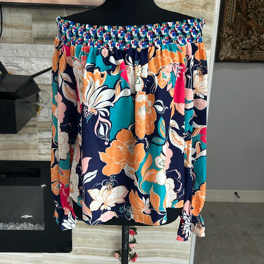 Flying Tomato‎ Breaking The Rules Off Shoulder Top. Size S (117)